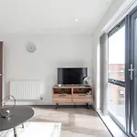 Stayzeni, Ouse Court Smart 1 Bed Apartment *